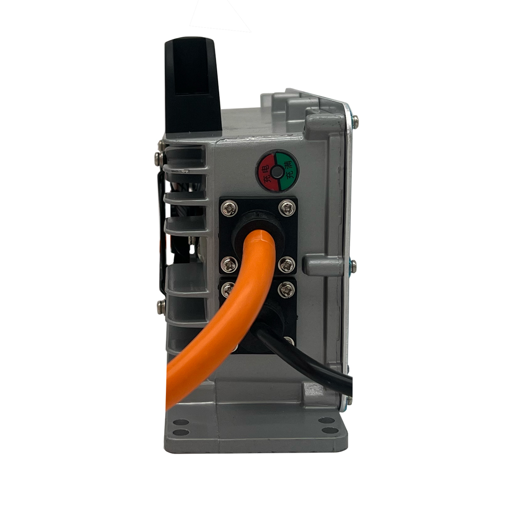 Hochfrequenzladegerät 14.6V - 30A LiFePO4 Akku Ladegerät für 12V / 12,8V LiFePO4 Batterien und Bleiakkus Hochfrequenzladegerät 14.6V - 30A LiFePO4 Akku Ladegerät für 12V / 12,8V LiFePO4 Batterien und Bleiakkus